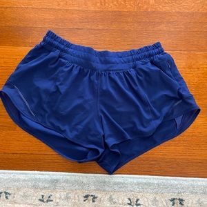 Lululemon Hotty Hot 2.5” size 8 royal blue shorts.